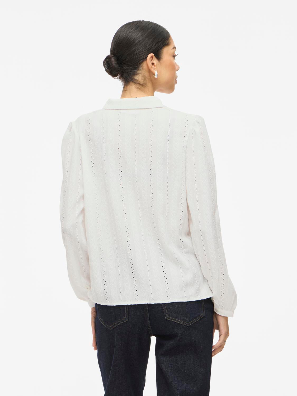 model_shot-back